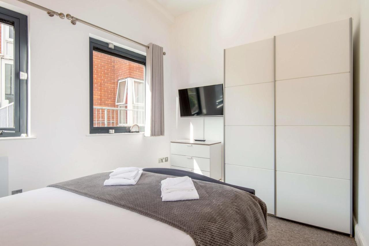 Mulberry South Penthouse By City Living 런던 외부 사진